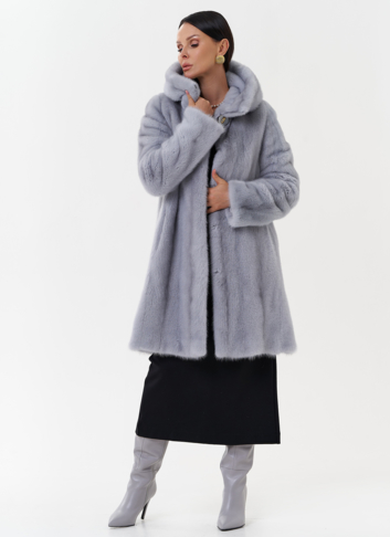 Женская шуба из меха норки с капюшоном