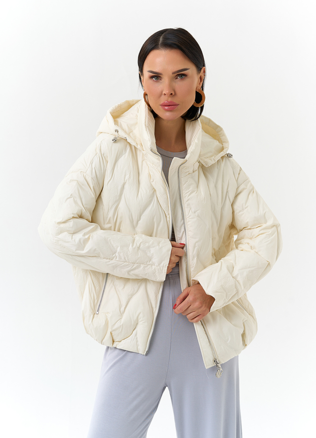 Женская куртка с капюшоном  модель № 32671 меха малина