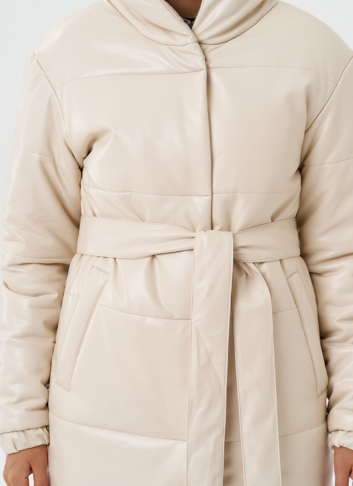 Пуховик из эко кожи с капюшоном