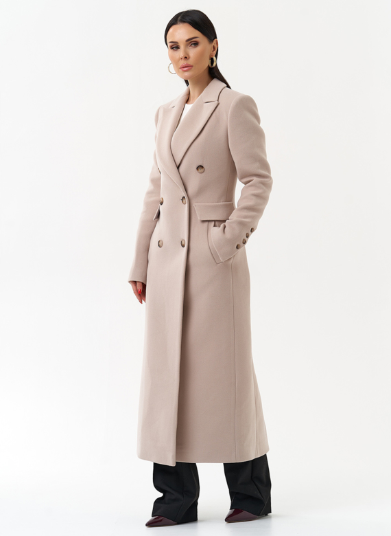 Длинное женское пальто с английским воротником