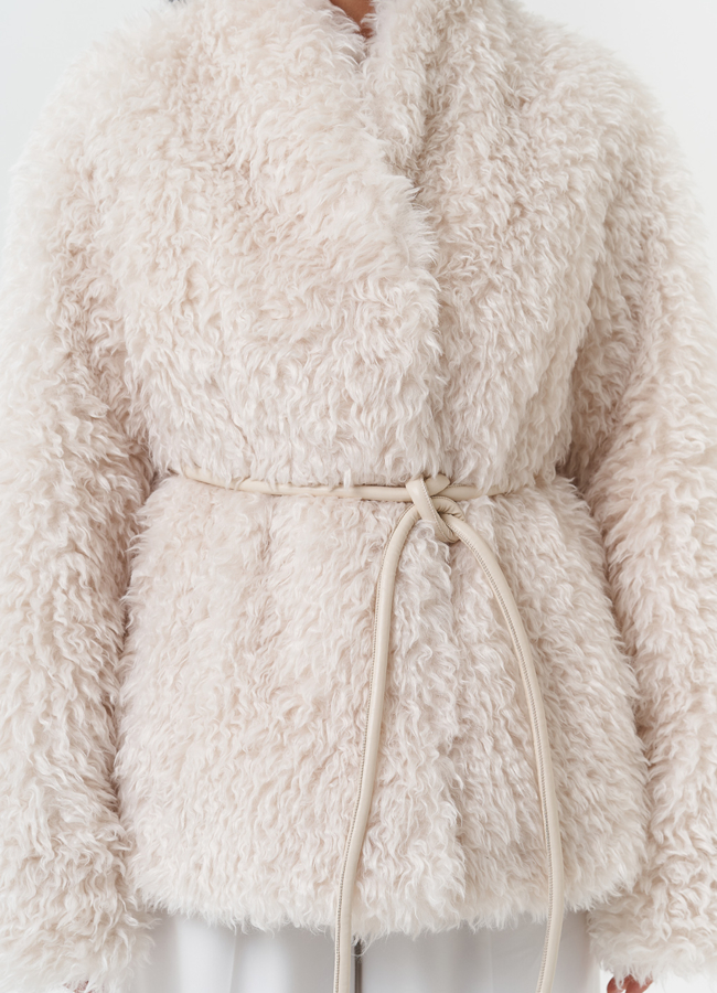 Шуба из эко меха под овчину модель № 31524 универмаг малина