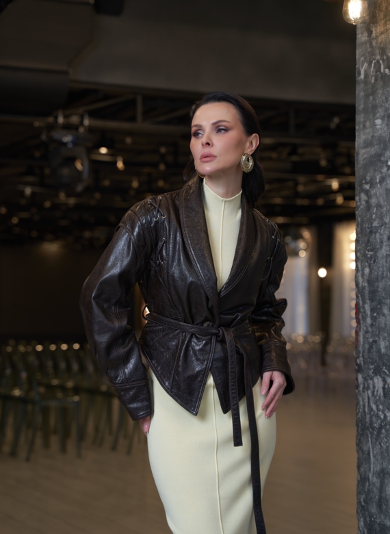 Куртка женская из натуральной кожи в стиле ретро