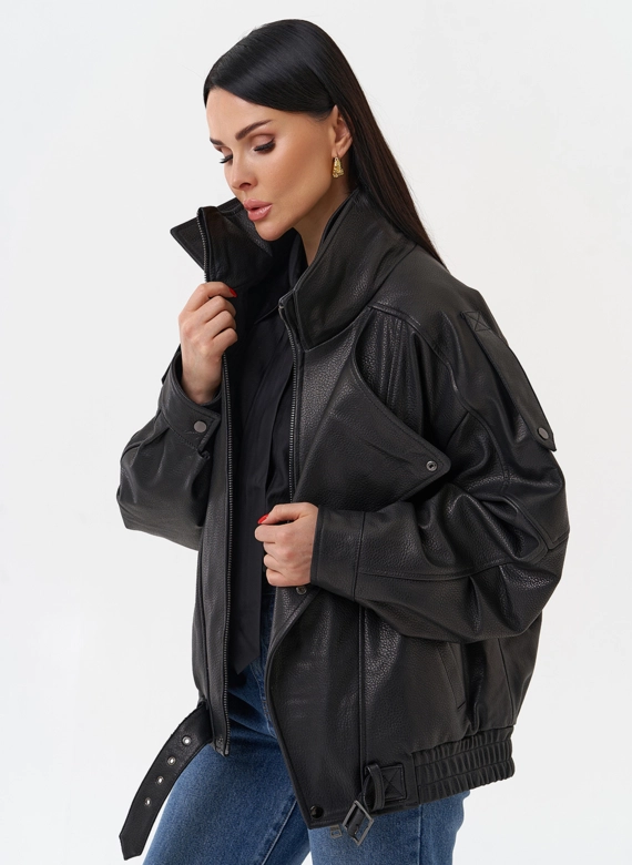 Объемная женская куртка из натуральной кожи