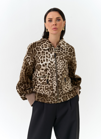 Женское укороченное пальто с анималистическим принтом