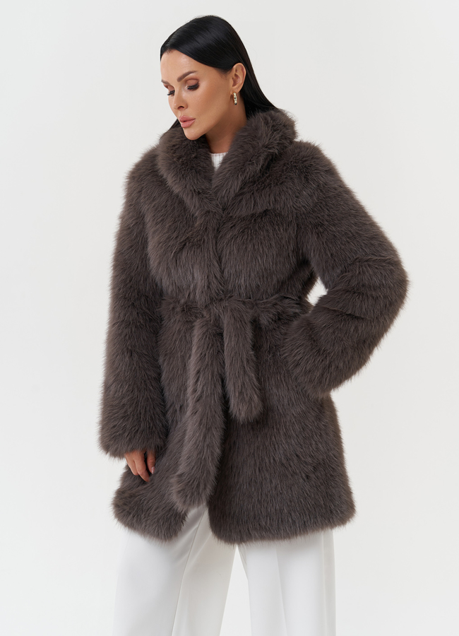 Шуба из эко меха под песца модель № 28682 в рассрочку