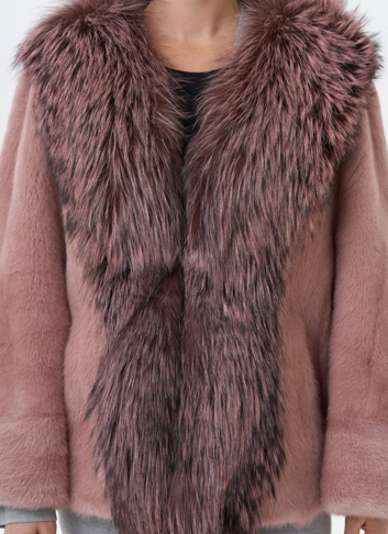 Короткая шуба из норки с чернобуркой