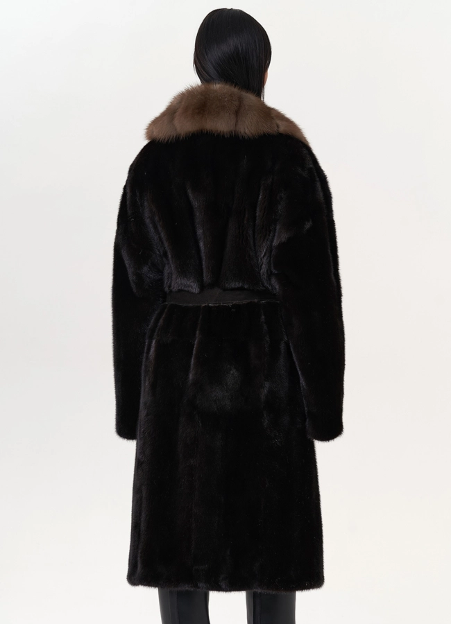 Шуба из норки с воротником из куницы модель № 26263 в рассрочку