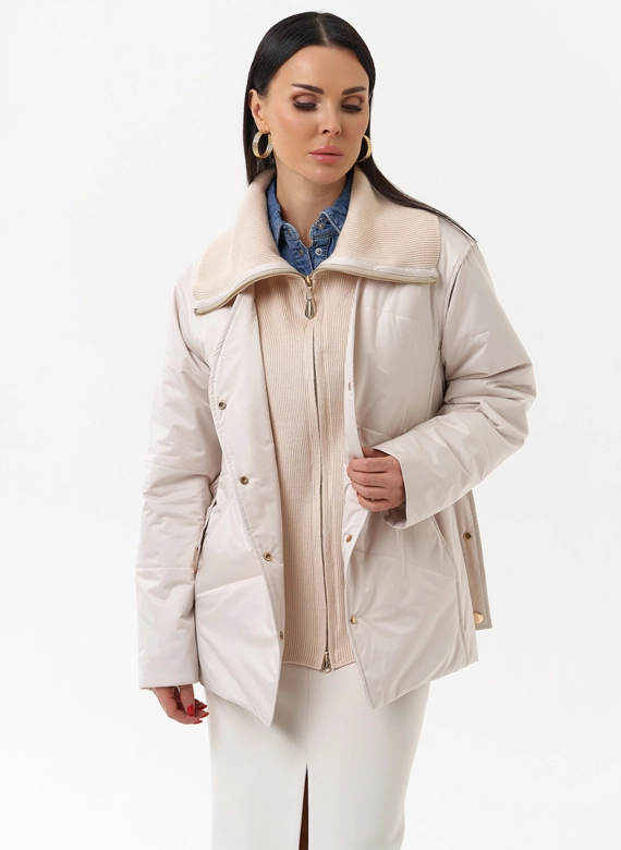 Женская утепленная куртка с поясом фото