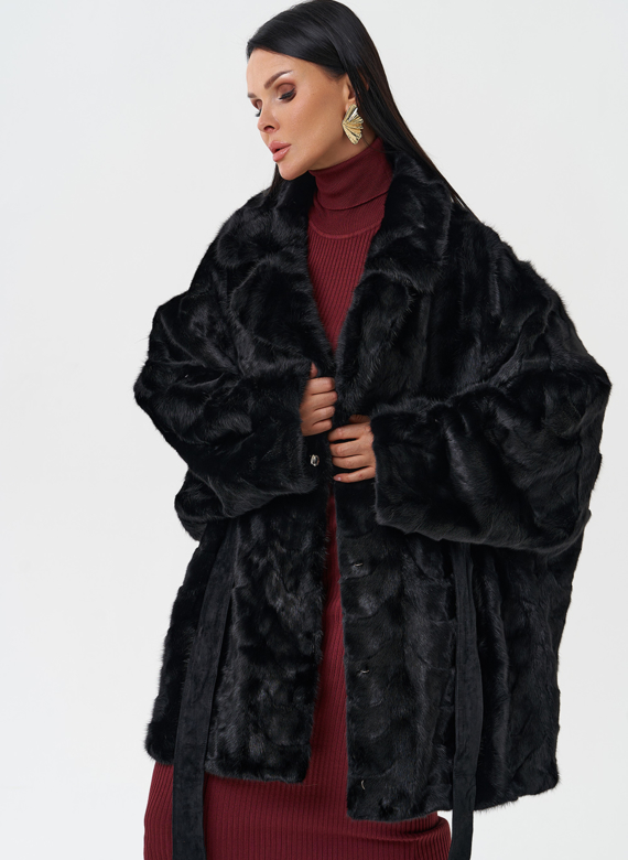 Шуба из меха норки с английским воротником