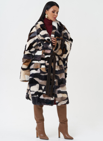 Шуба из меха норки с английским воротником