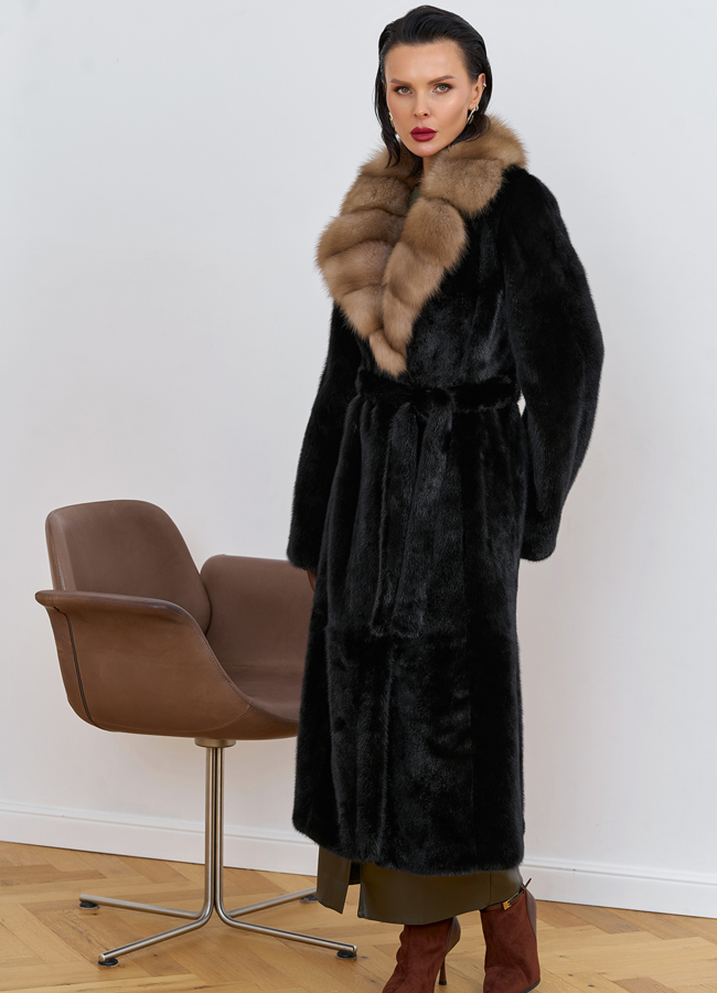 Шуба из меха норки с воротником из меха куницы модель № 31730 в рассрочку