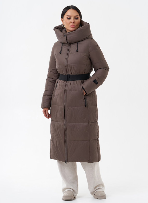 Длинный пуховик бежевого цвета