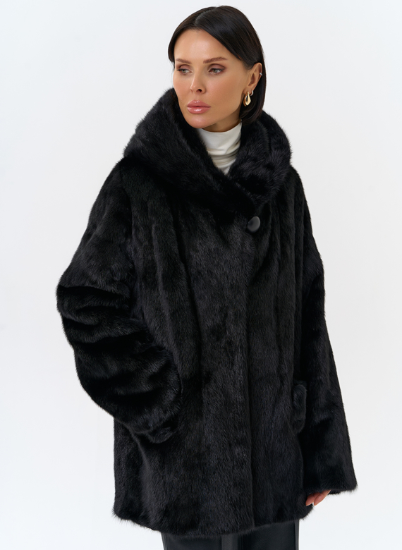 Шуба из меха норки с капюшоном
