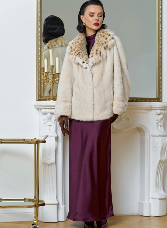 Куртка из меха норки с английским воротником из меха рыси