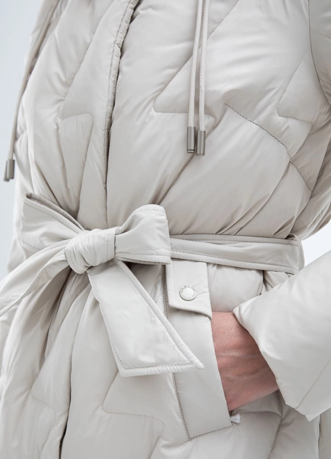 Женский светлый пуховик с поясом модель № 31133 универмаг малина